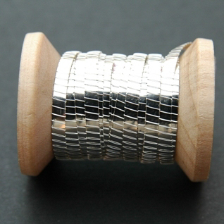 P38. Lamé plaqué argent zigzag 2mm (2 mètres)